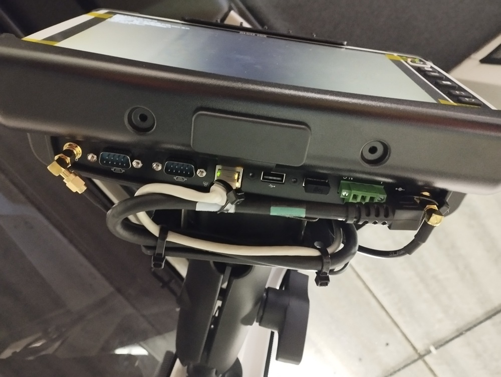 Example of a clean and professional hardware installation